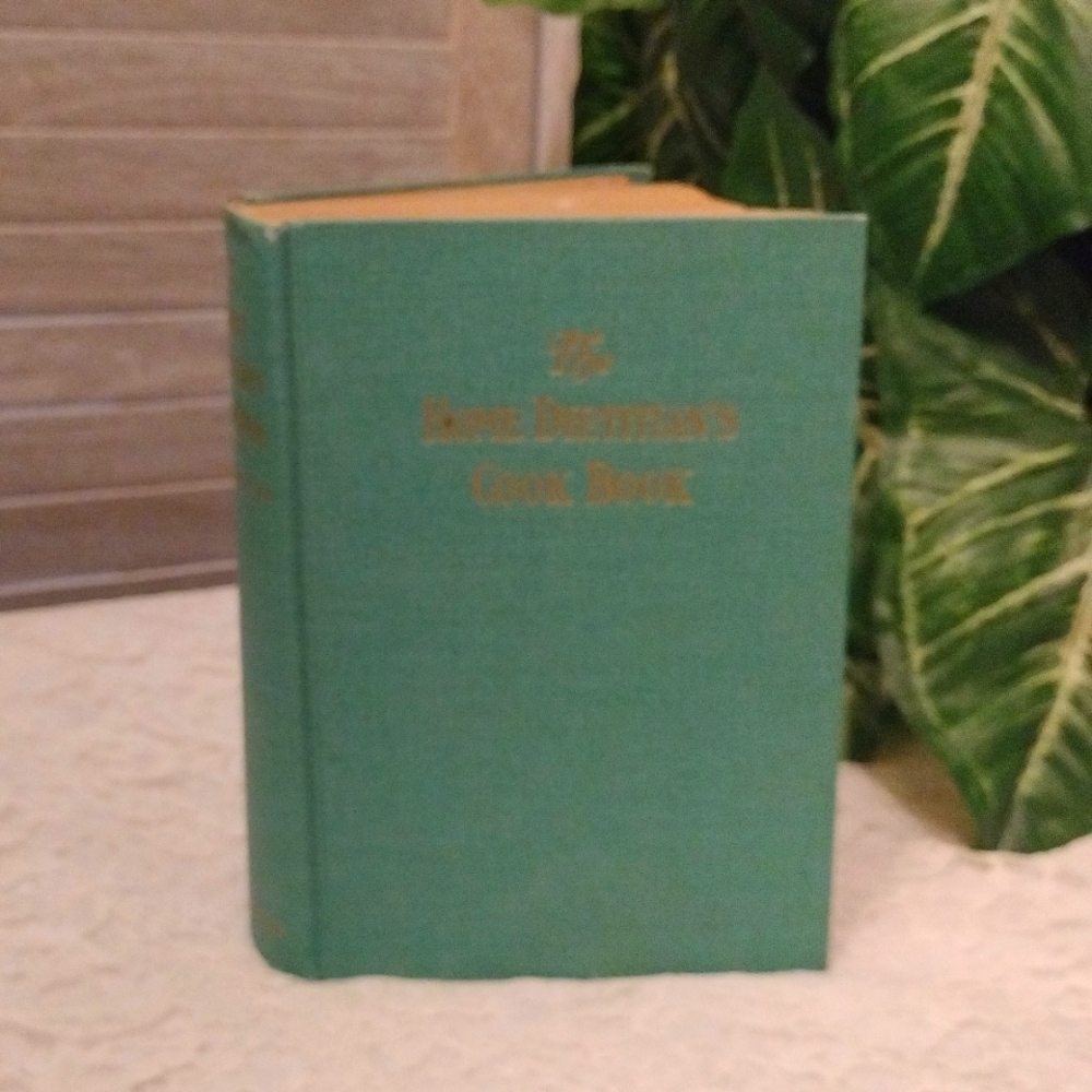 ⚜️ Vintage Ella Mae Ives Cook Book